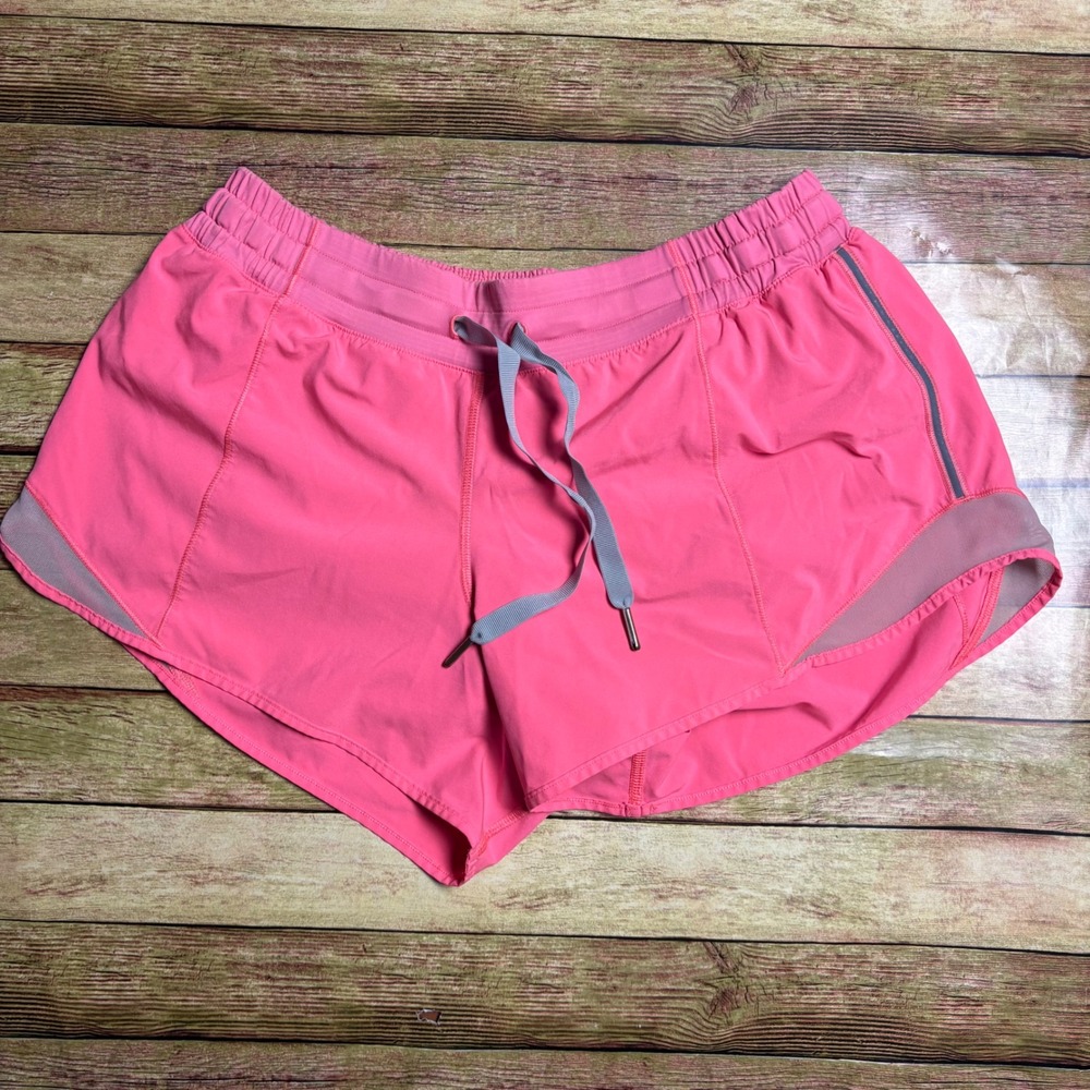 Lululemon Hotty Hot Shorts Pink Low Rise 2.5 Inch Inseam Running Lined Size 8